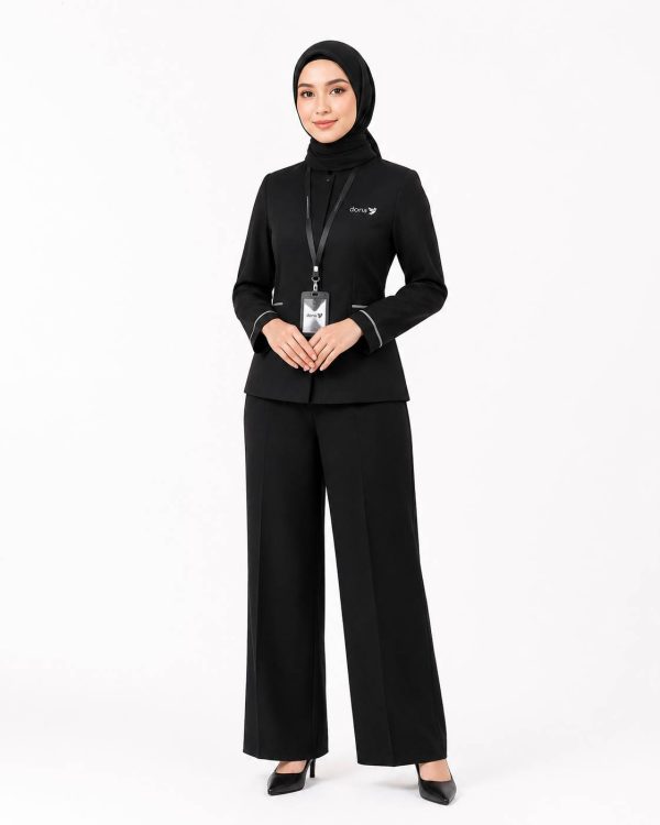 لباس غرفه نمایشگاهی و یونیفرم خدماتی